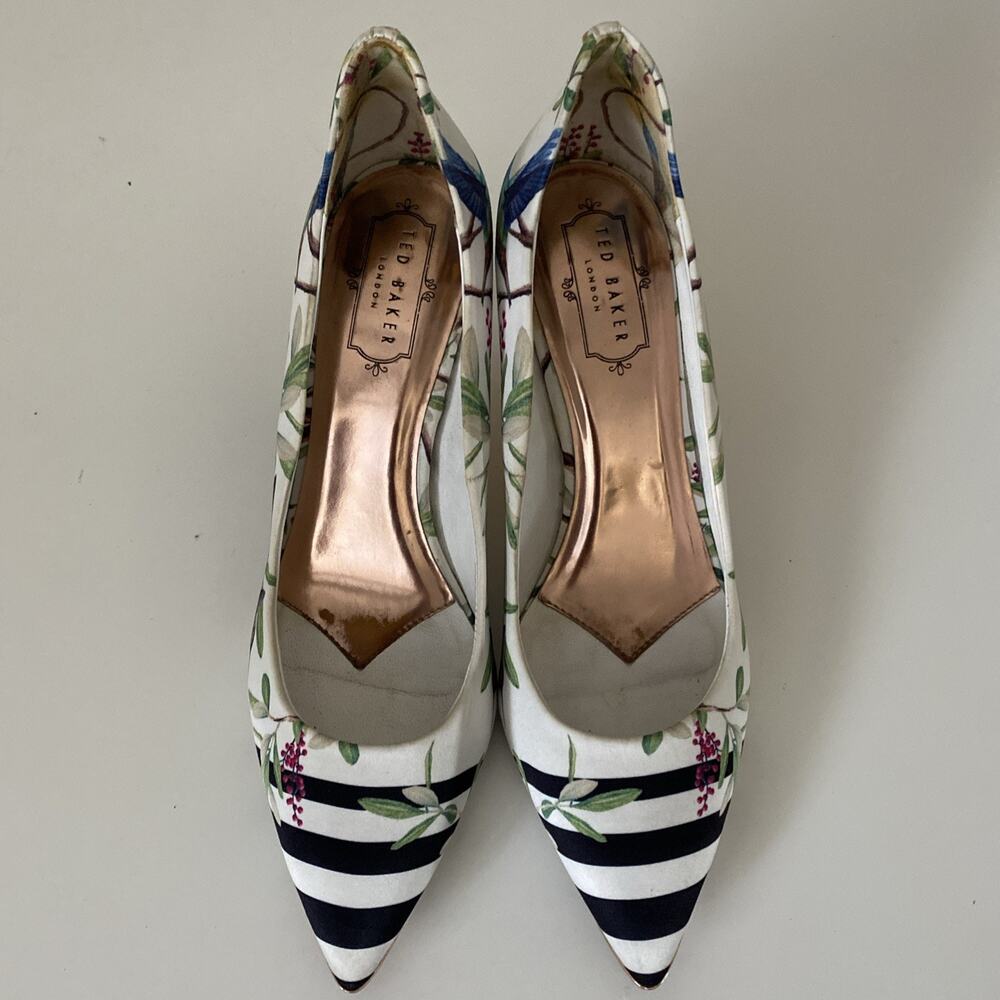 Ted Baker White Floral Hummingbird Pointed-Toe Heels - Picture 5 of 10